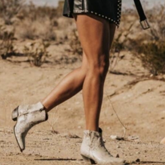 7/7.5 Freebird Miramar Leather Booties in Snakeskin, Size 6 Tag - Picture 2 of 15